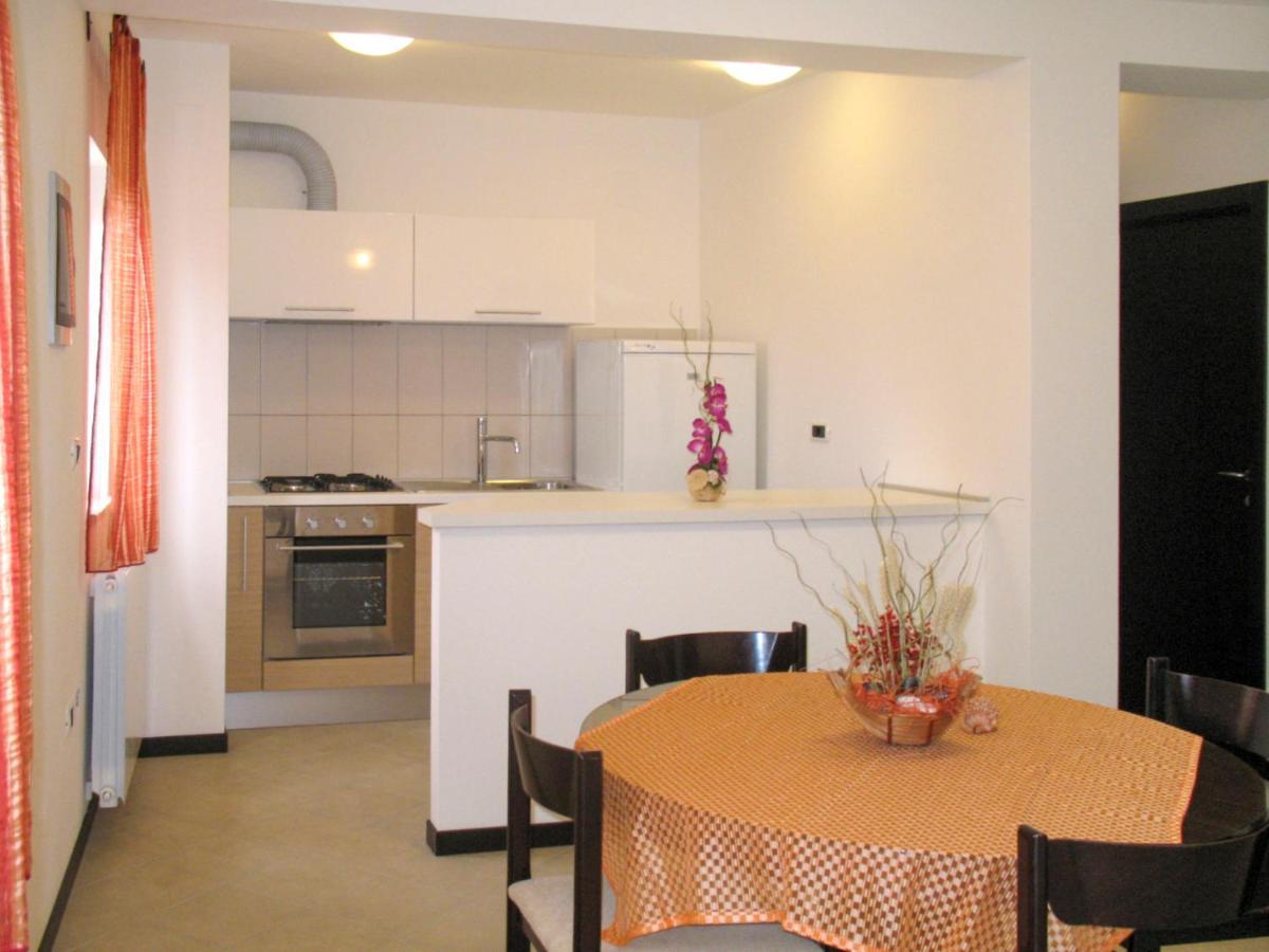 Apartment Lina - Pul458 By Interhome ชีชาน ภายนอก รูปภาพ